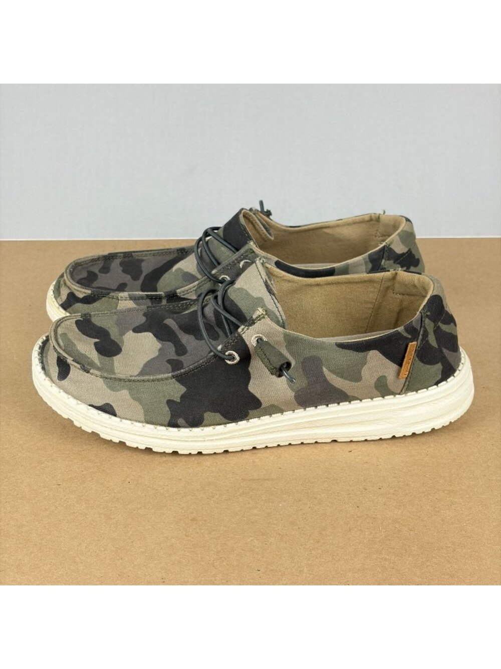 Hey Dude Wendy Camo Casual Shoes Womens 8 Green Tan Slip On Comfort